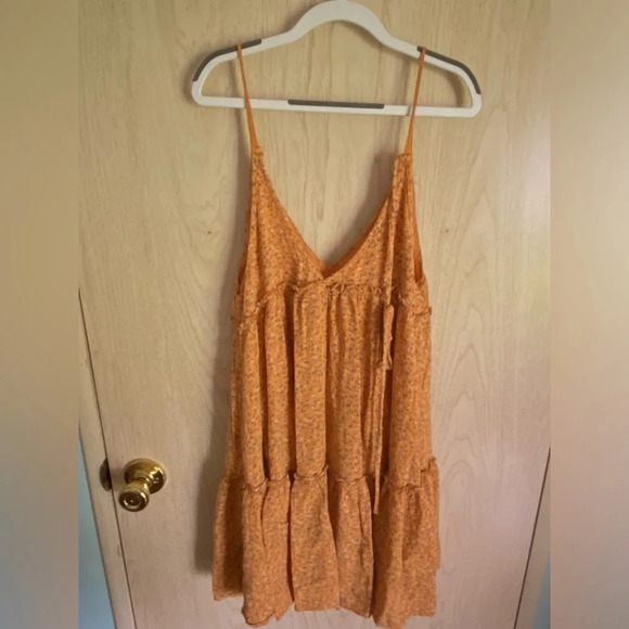 Wild Fable Flowy Tiered Babydoll Dress in Yellow Floral Sz M - Picture 5 of 10